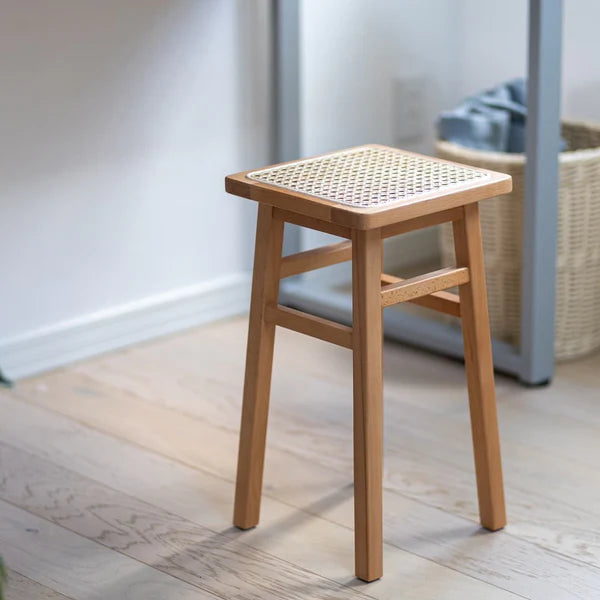 Amu Stool