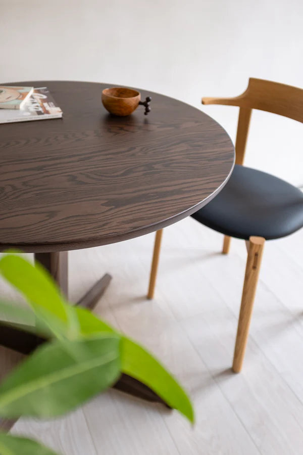 Round Table